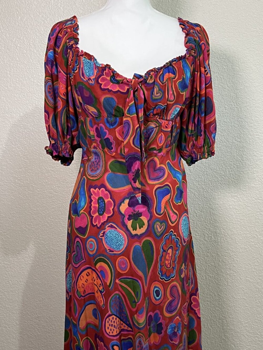 FARM RIO Sz XS ‘Lisa’ Dress Red Pink Psychedelic Print Puff Sleeve Midi Bodycon